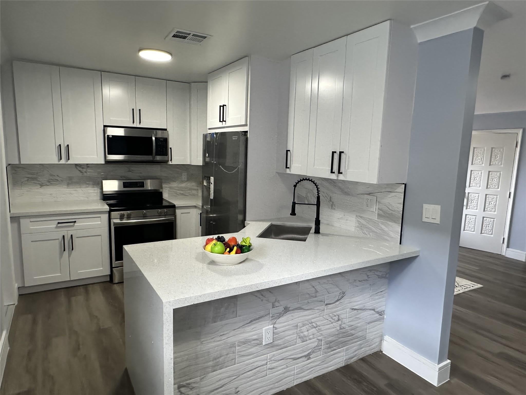 814 Sw 12Th Place – photo 1