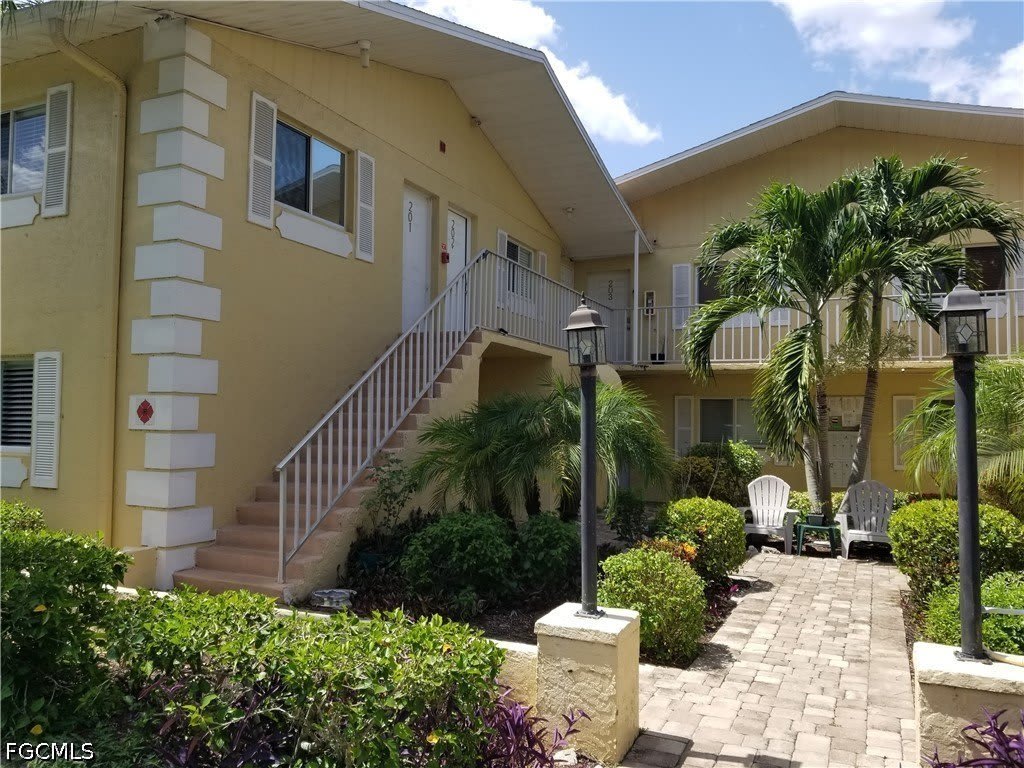 8162 Country Road – photo 1 of 10