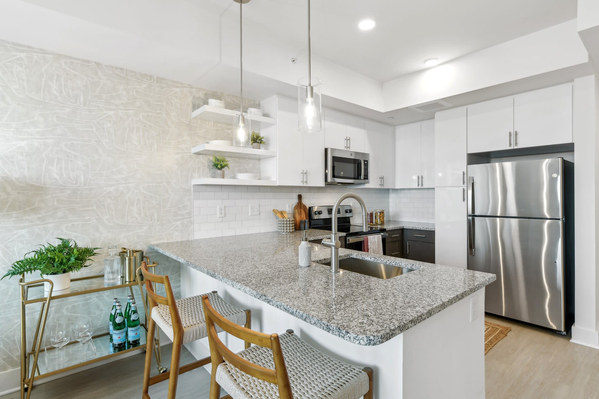 Link Apartments H Street – photo 1