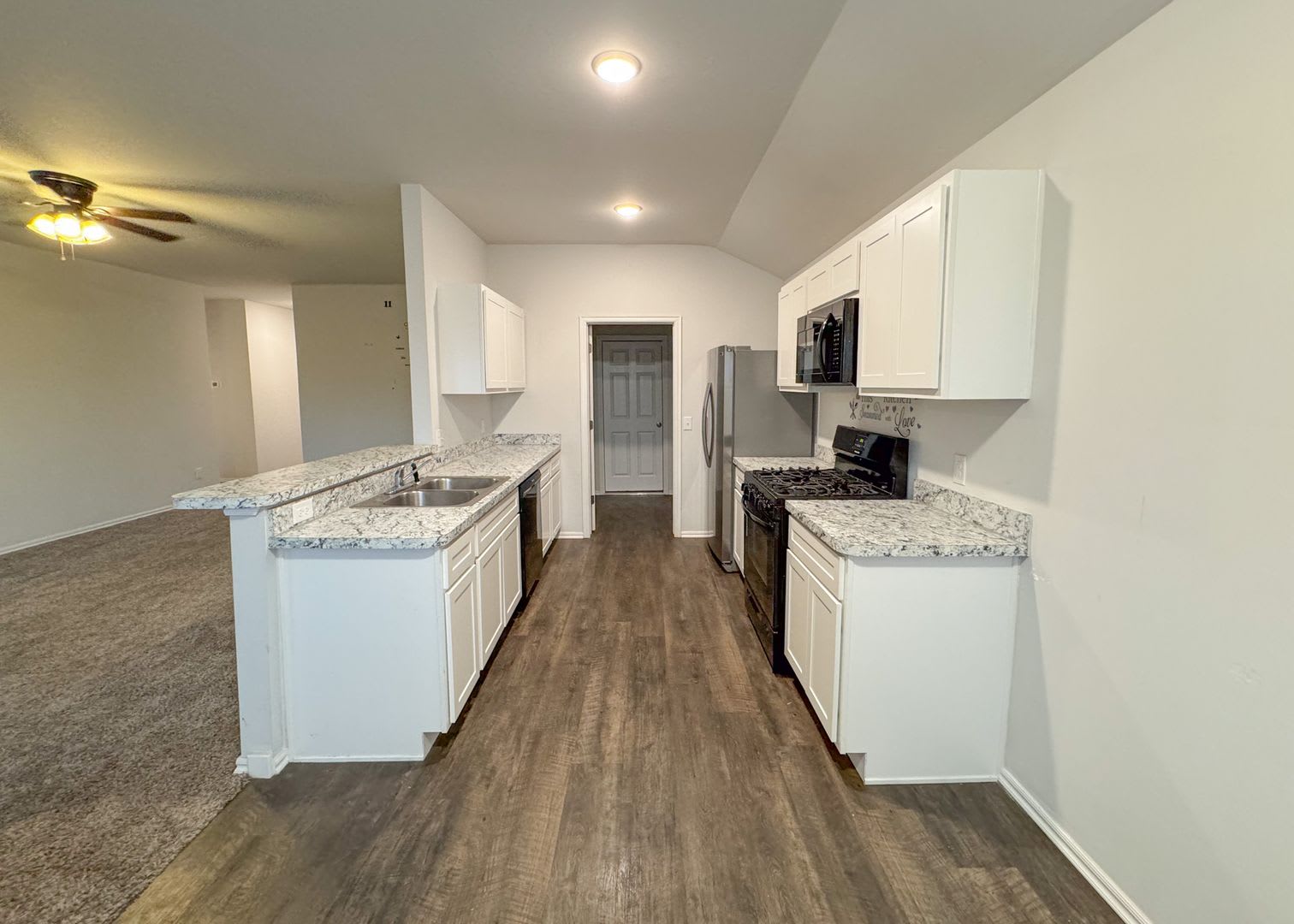 4 Bedrooms – photo 1