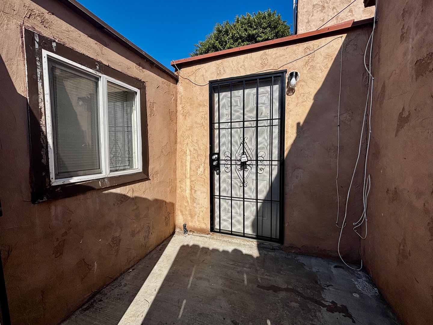 1 Bedroom 1 bath with Patio in Logan Heights! – photo 1