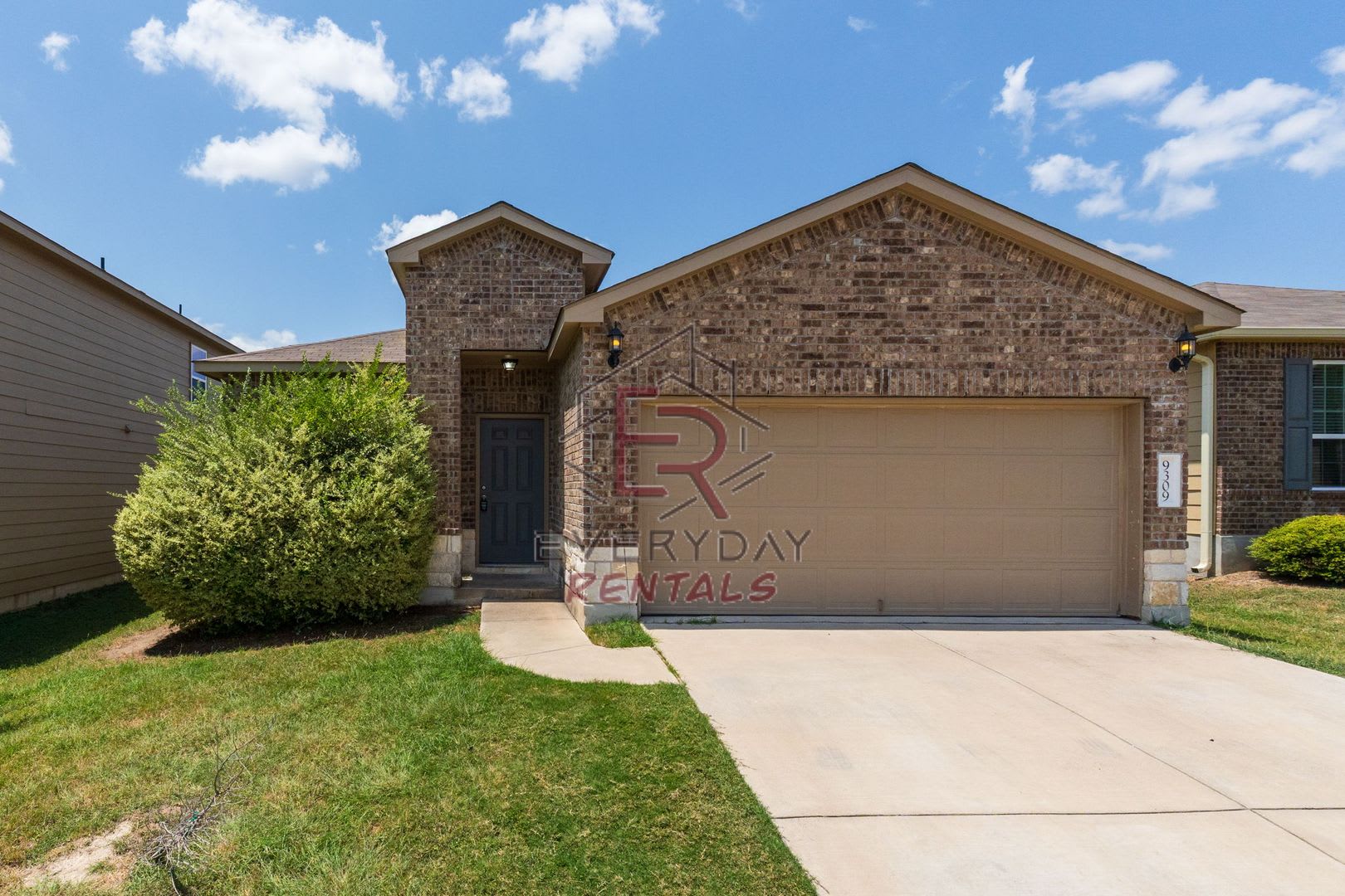 Cute home in Yowell Ranch – photo 1