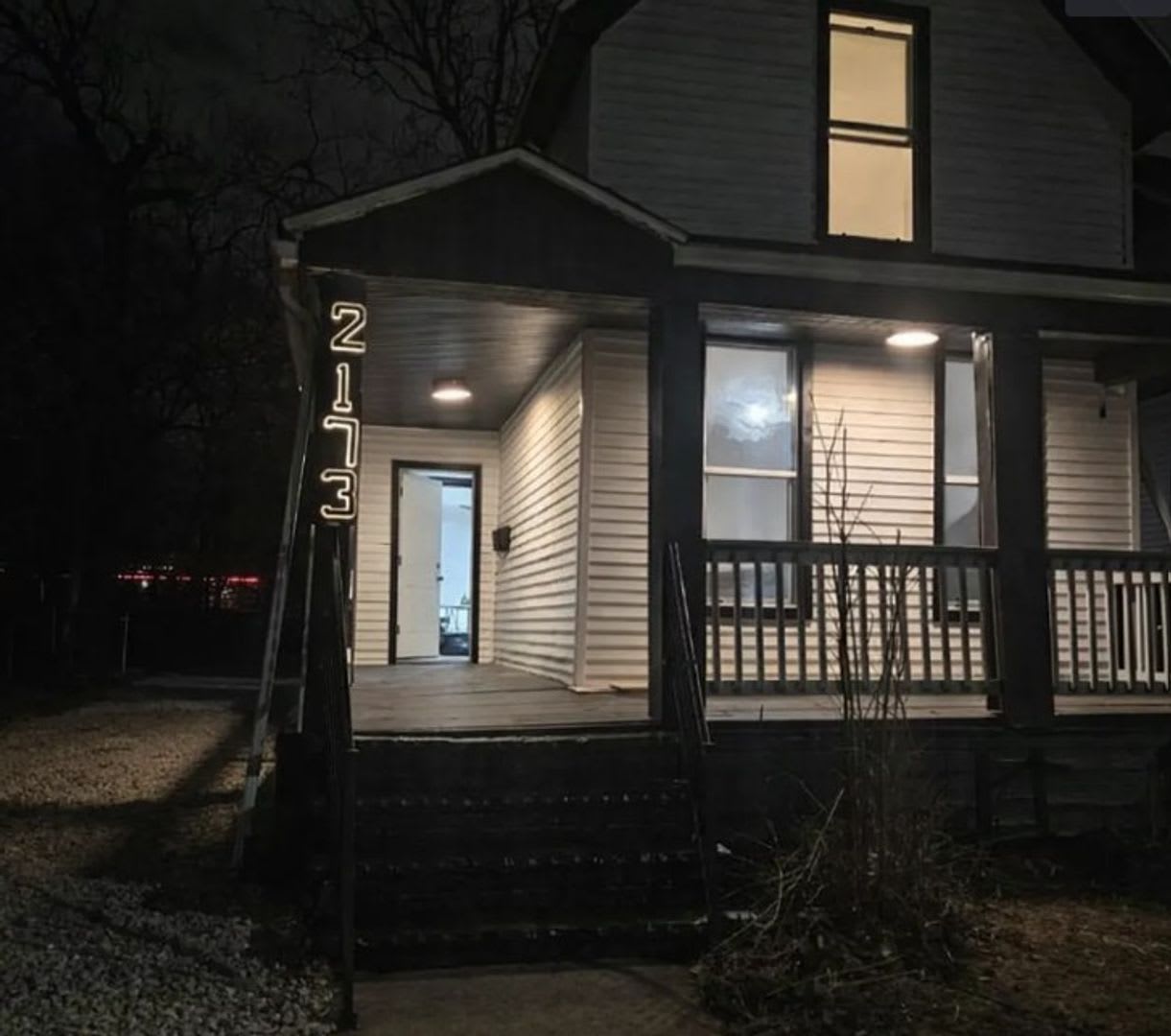 Newly Remodeled Four Bedroom – photo 1