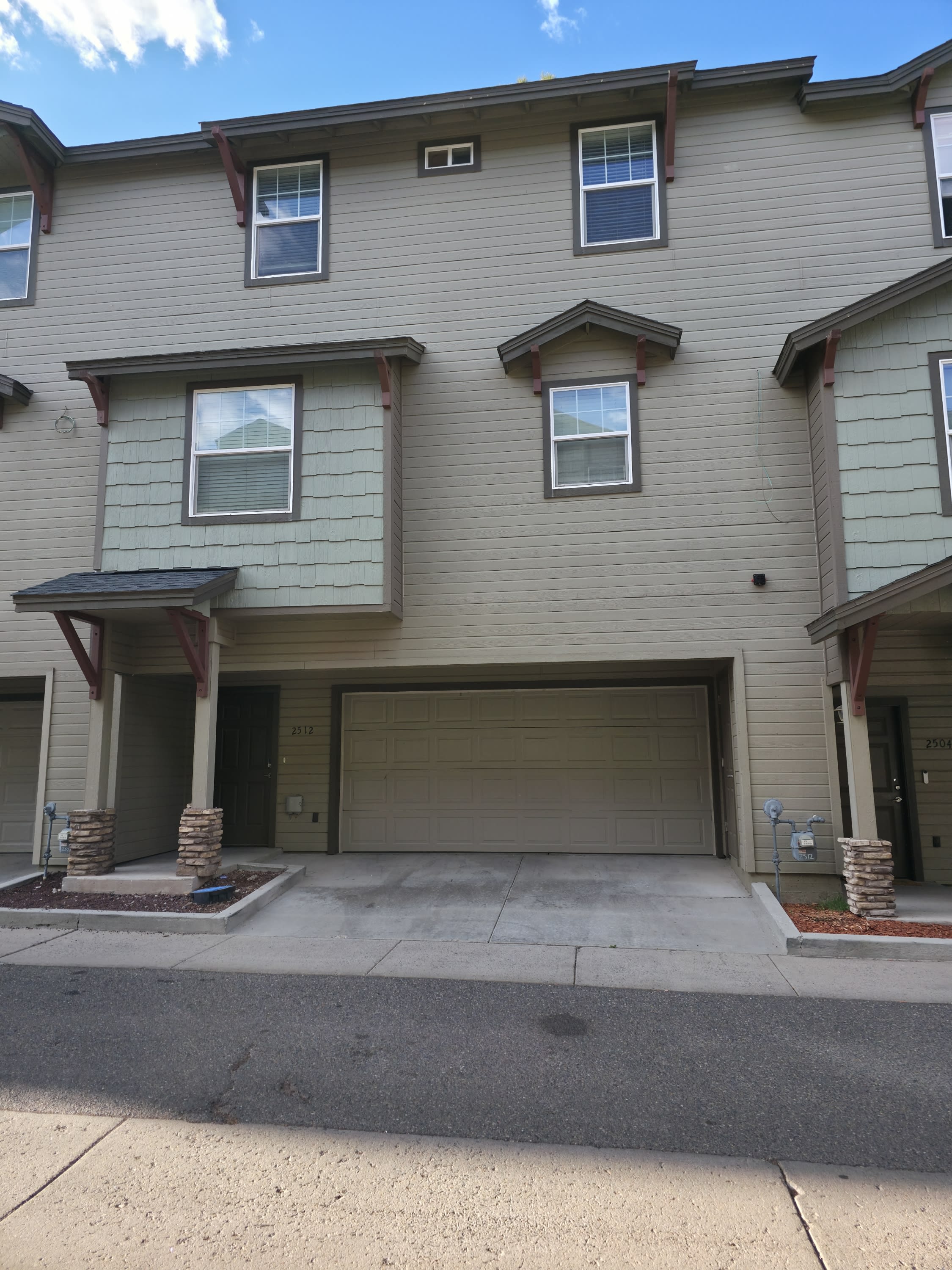 2512 West Pikes Peak Drive – photo 1