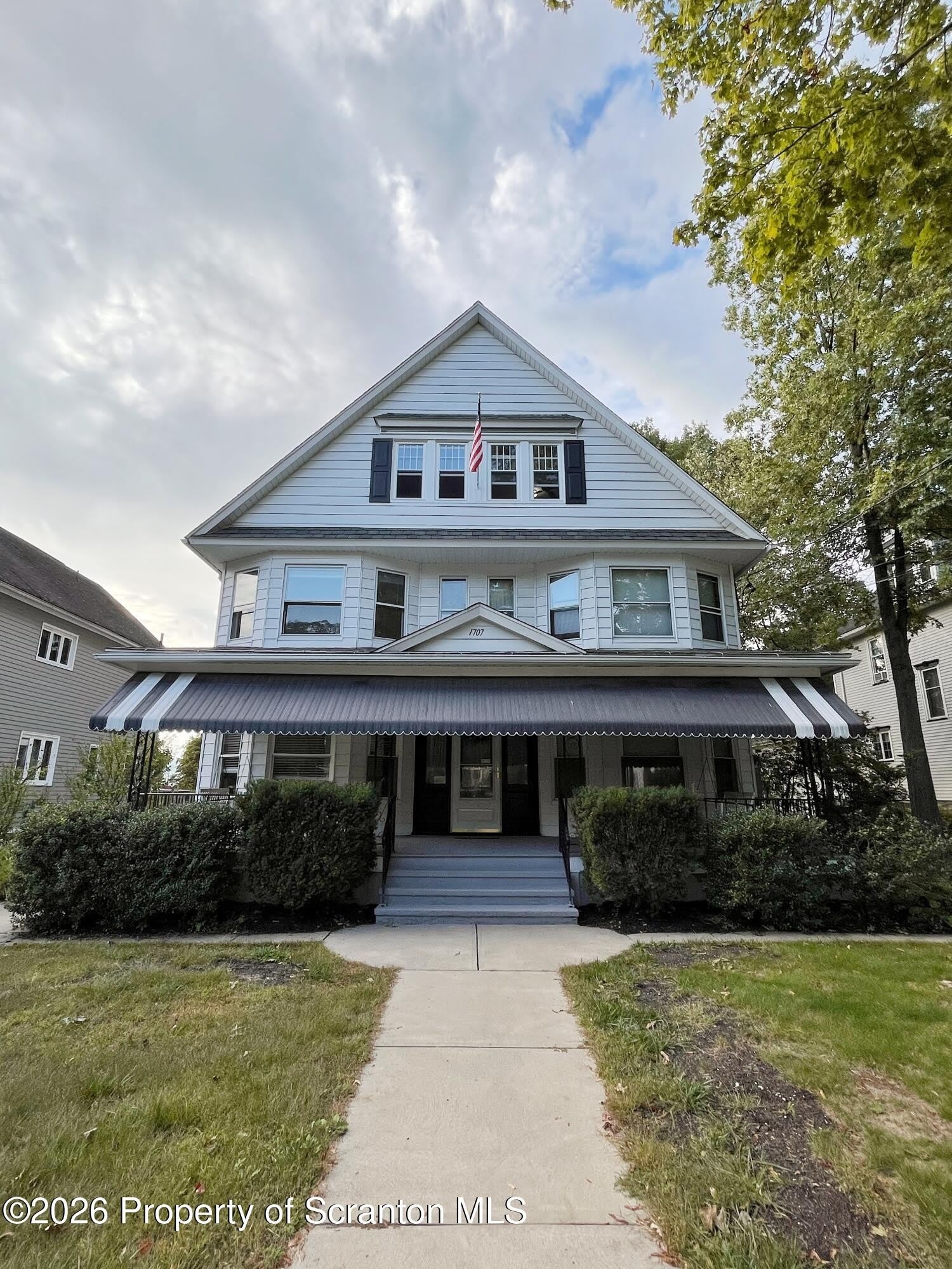 1707 Monroe Avenue – photo 1 of 9