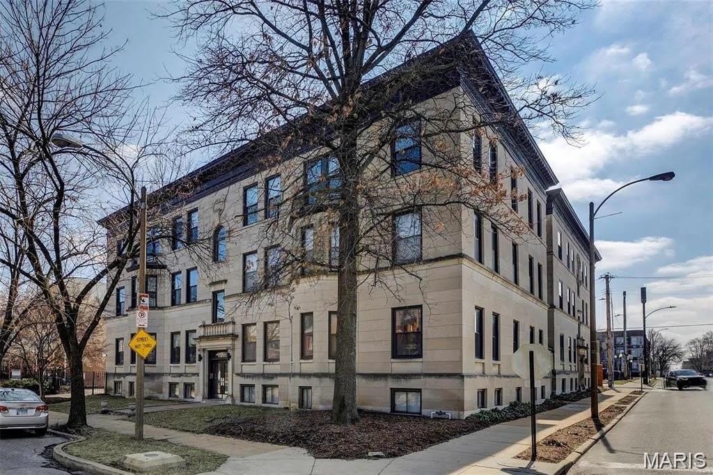 4256 Maryland Avenue – photo 1