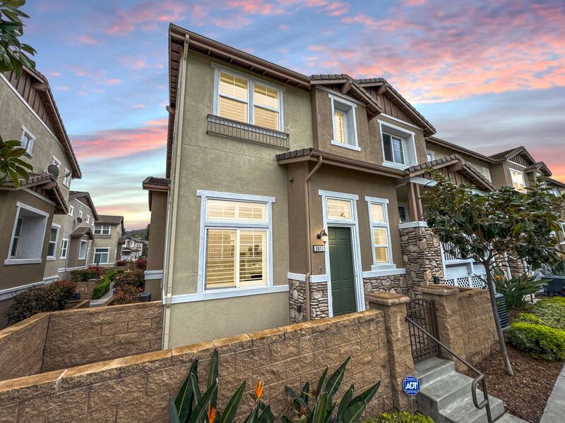 3011 Cole Grade Dr – photo 1