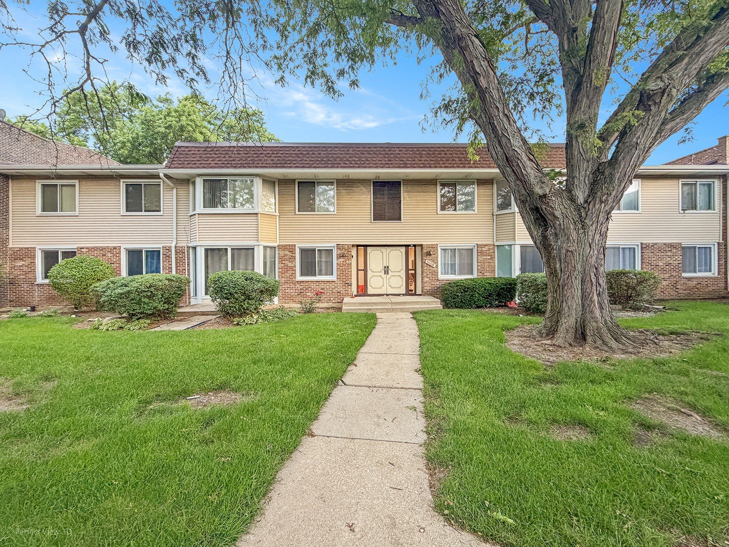 3008 Roberts Drive – photo 1 of 15