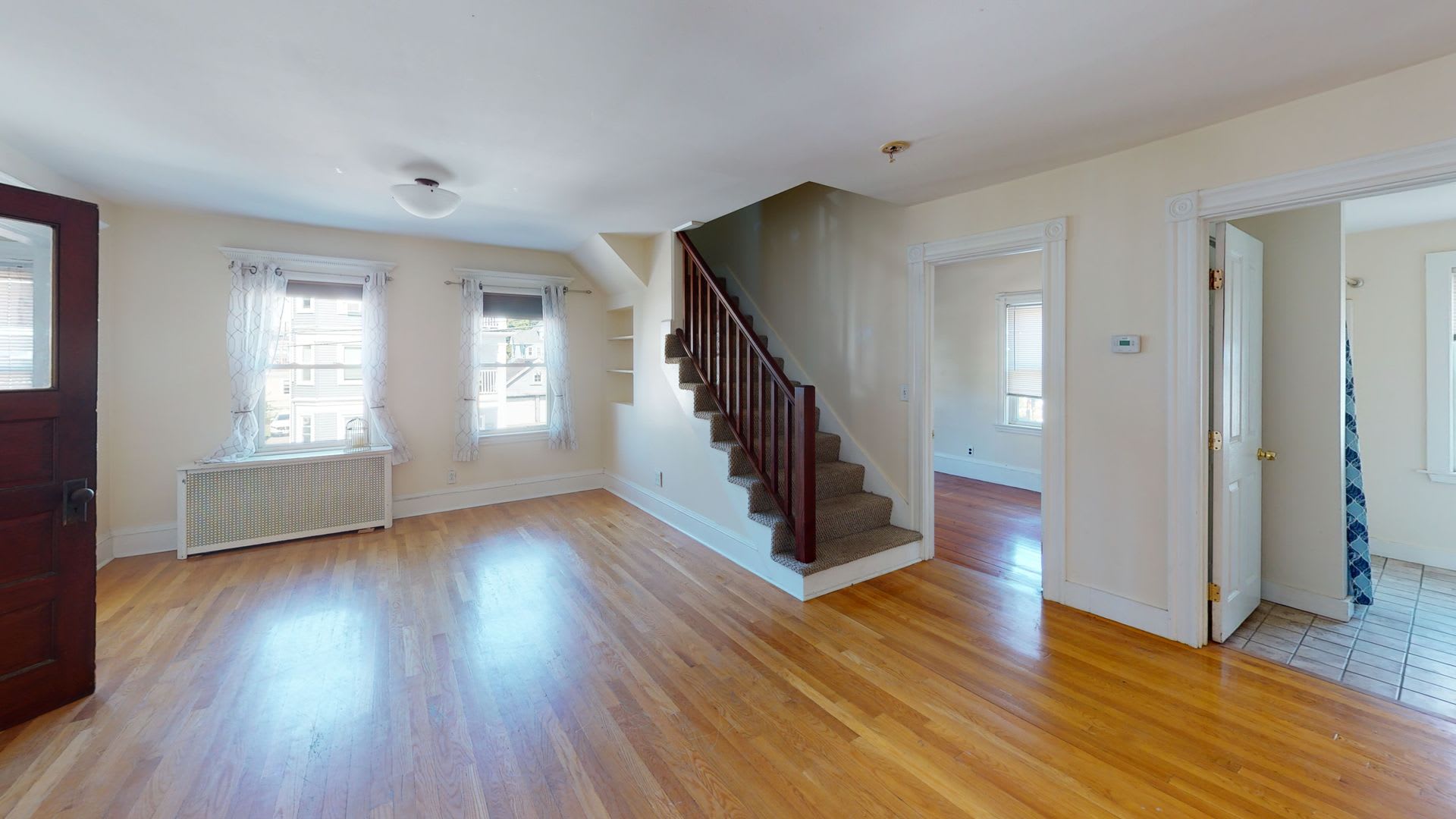 Spacious 4BR Condo in Brighton – photo 1