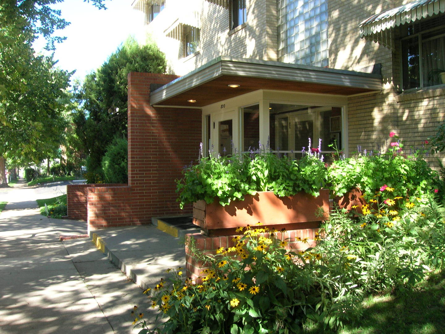 Ogden Arms at 800 Ogden – photo 1