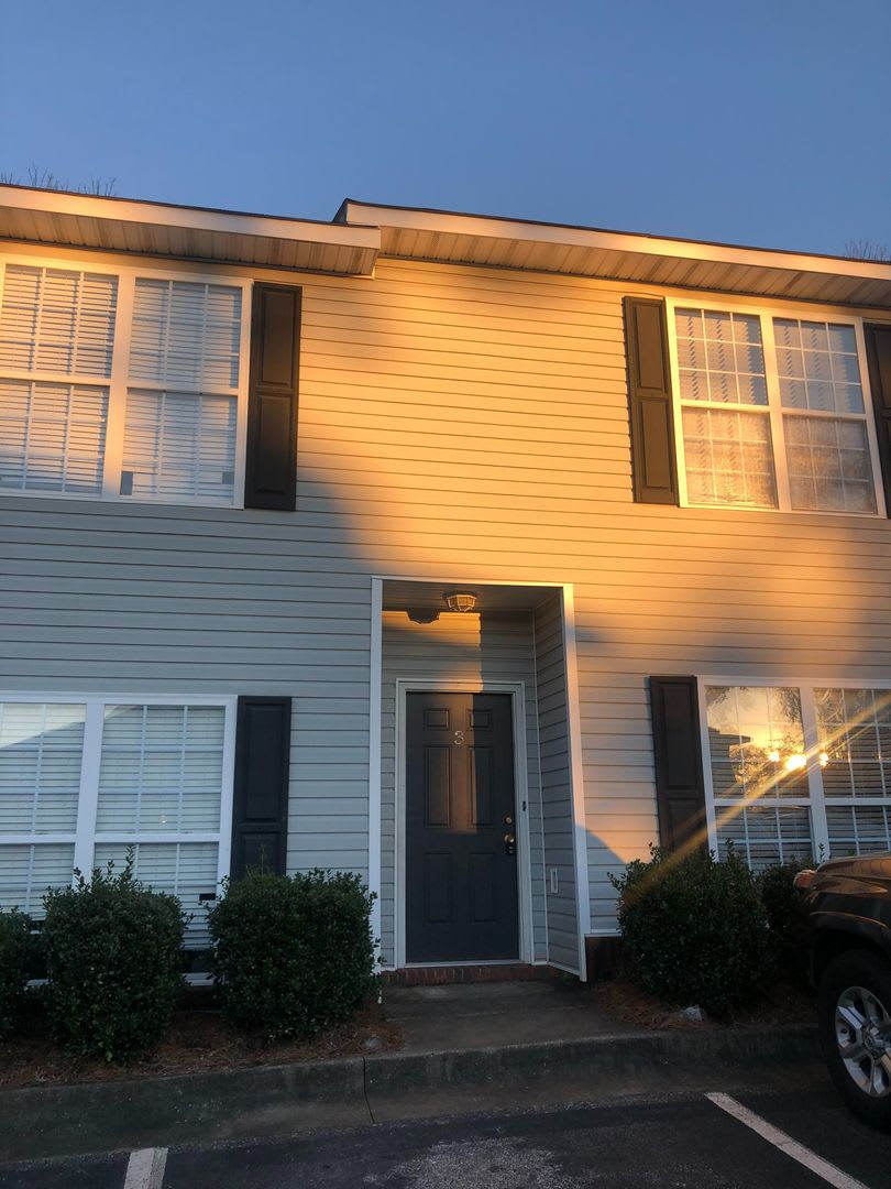 Auburn Townhome – photo 1