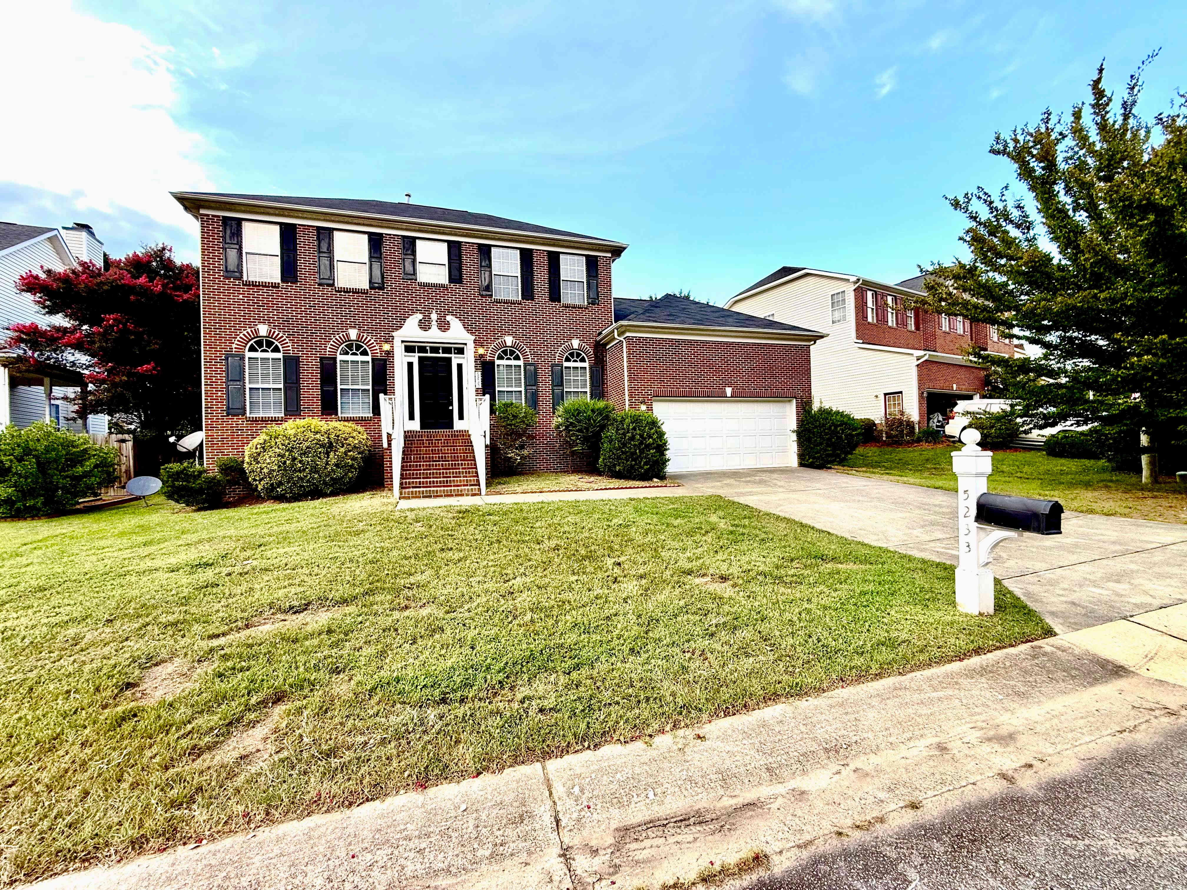 5233 Pinehall Wynd – photo 1
