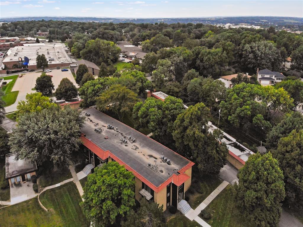 Montclair – photo 1