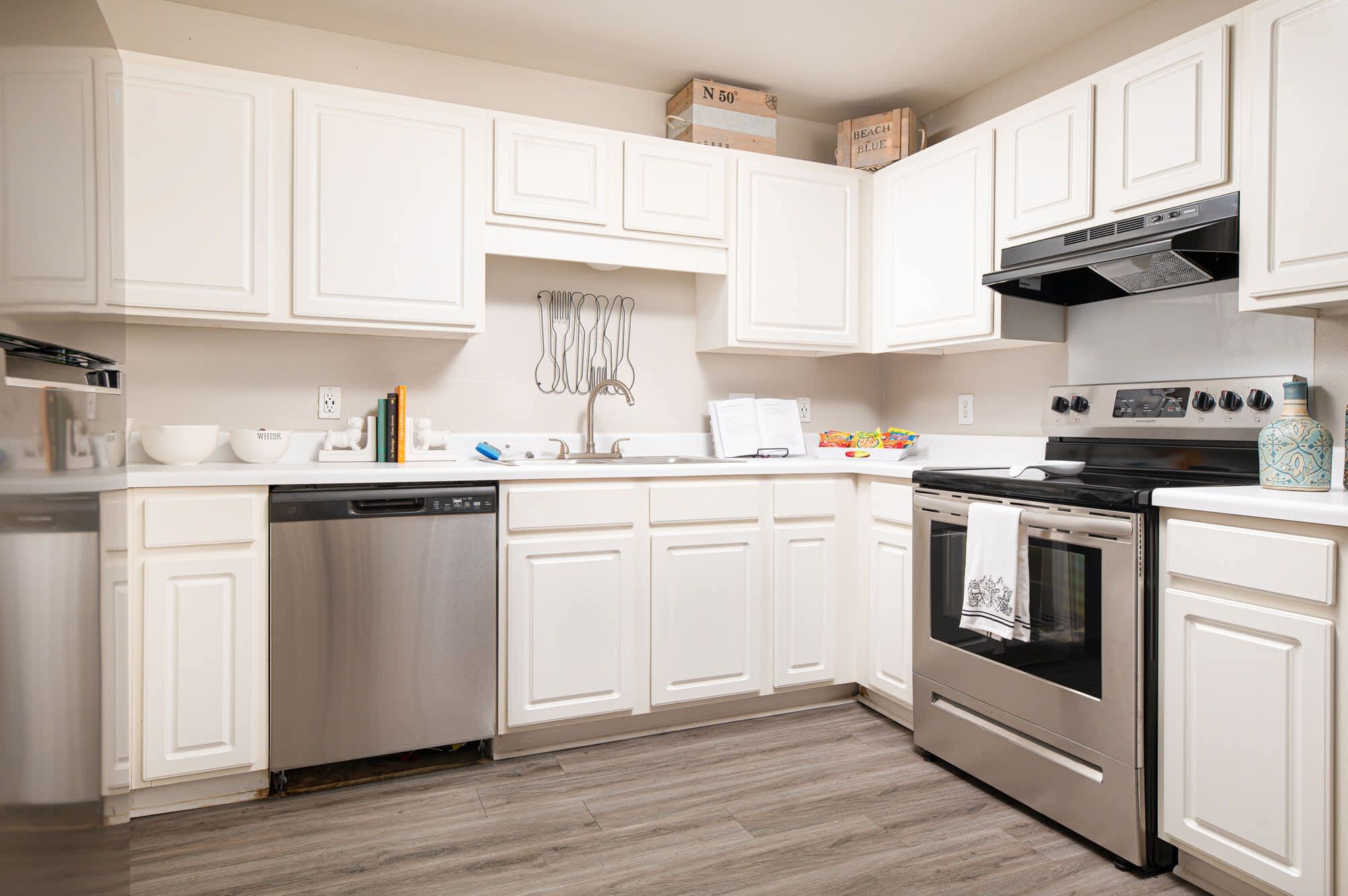 Spring Lake Apartments – photo 1 of 36
