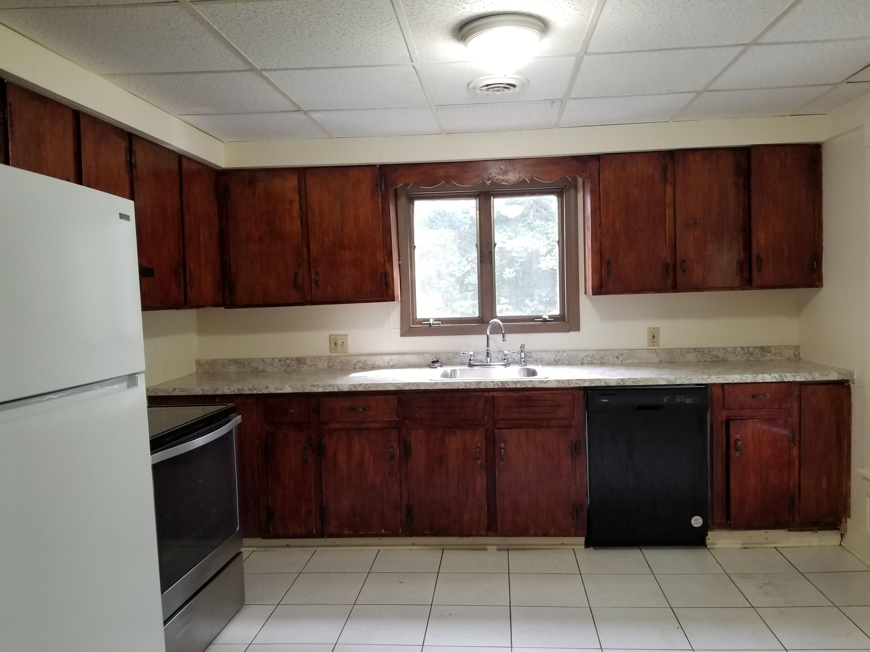 113 Fayette Street – photo 1 of 36