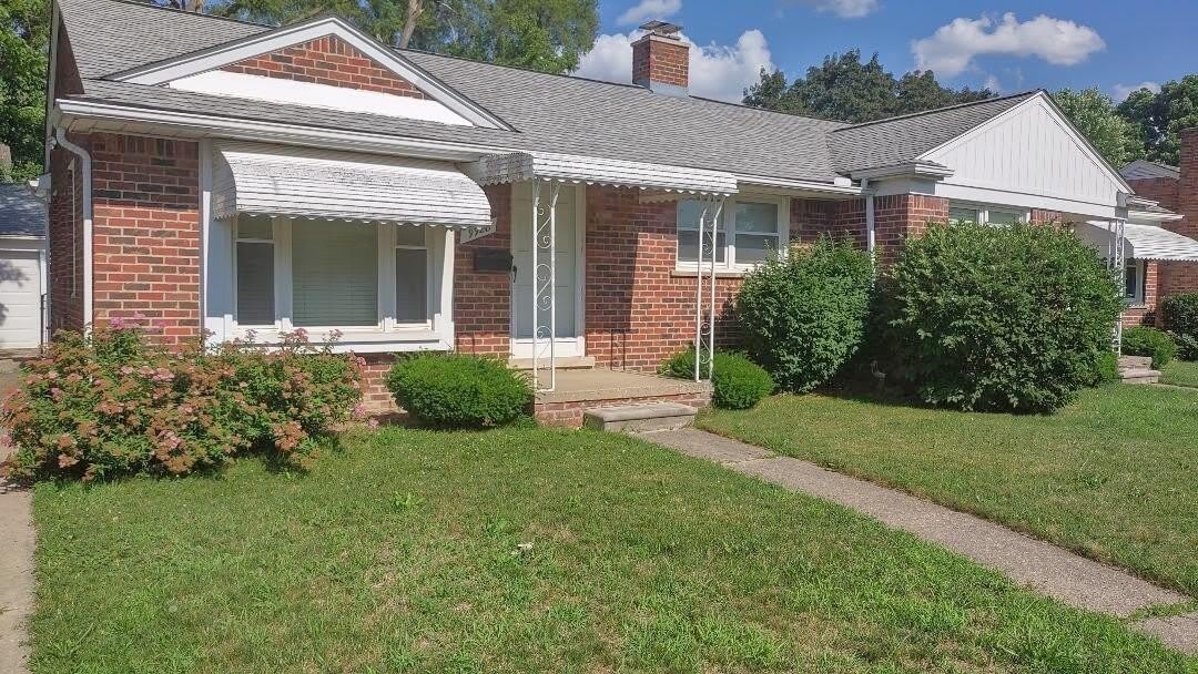 9928 Roseland Street – photo 1 of 33