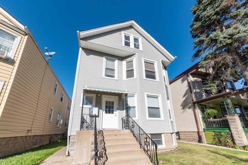 5344 West Eddy St – photo 1