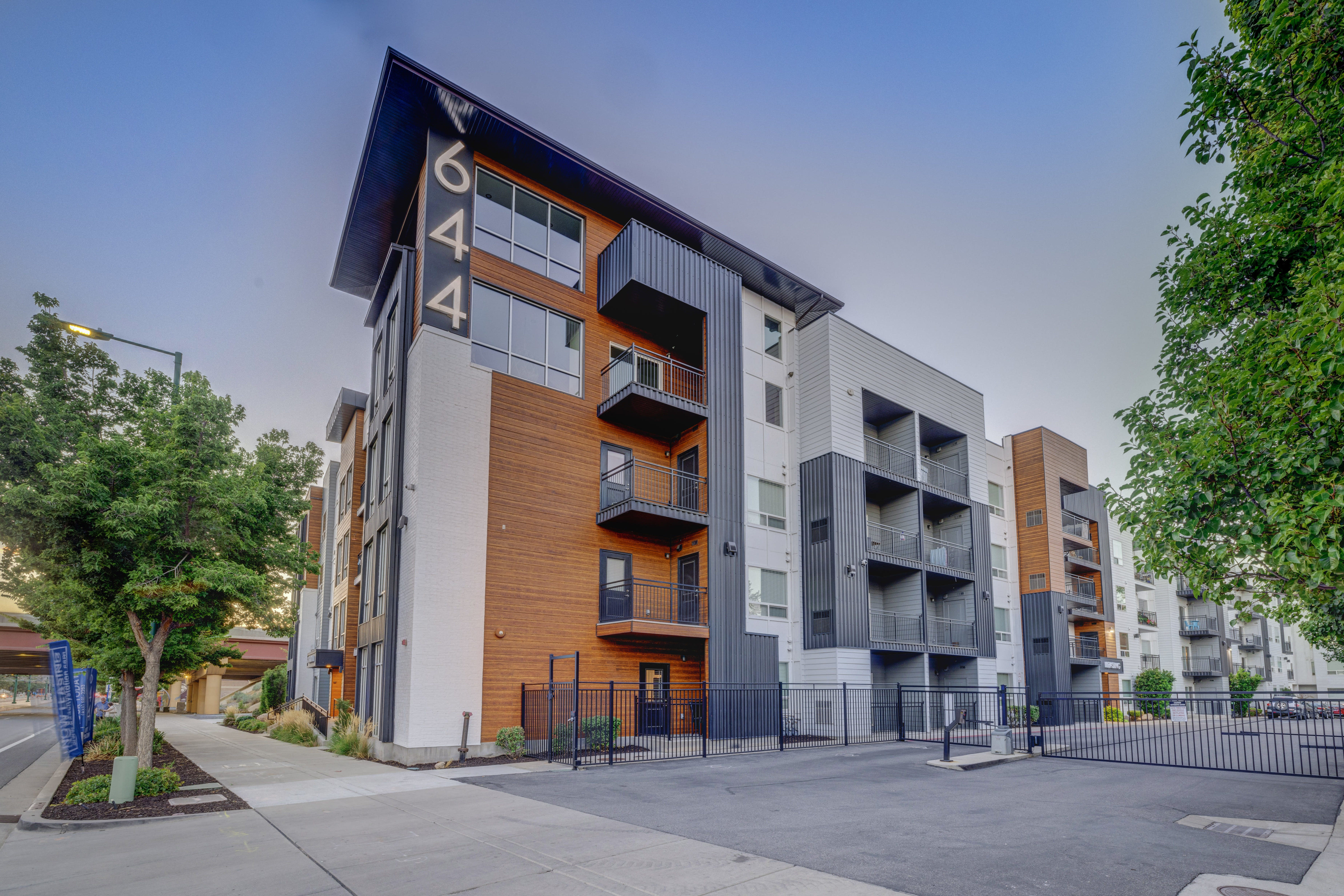 644 City Station – photo 1