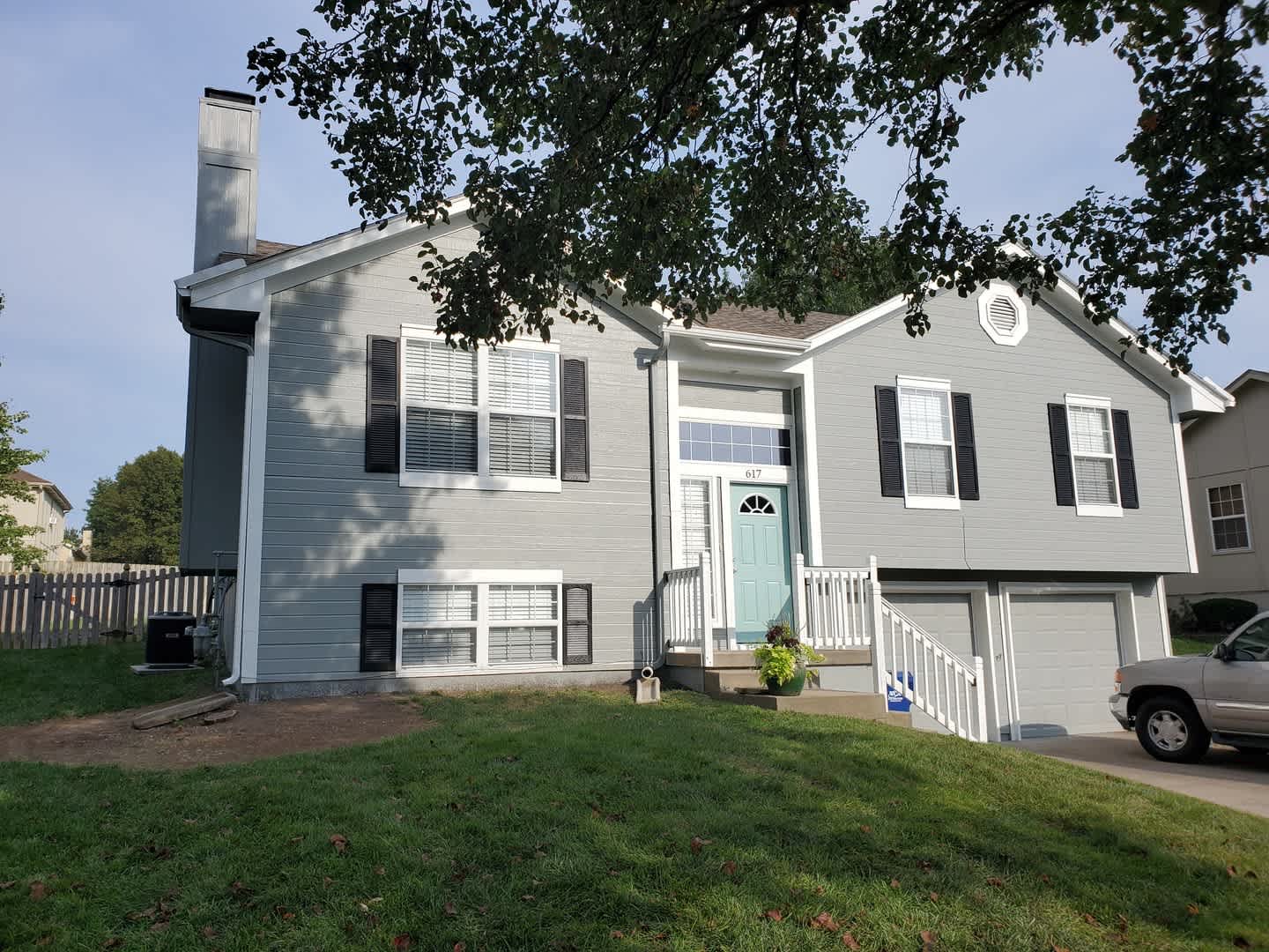 Wow! Everything is new! 3 bedrooms, 2.5 baths with a fenced backyard! – photo 1