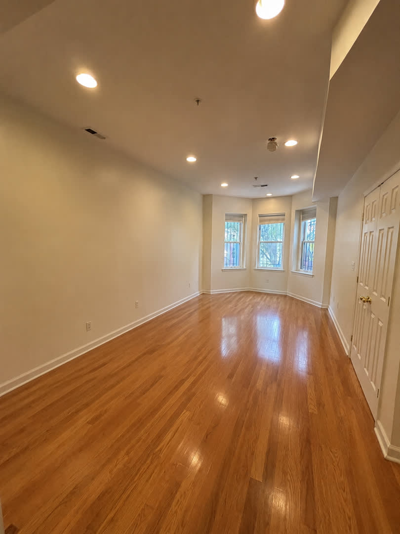 407 P ST NW – photo 1