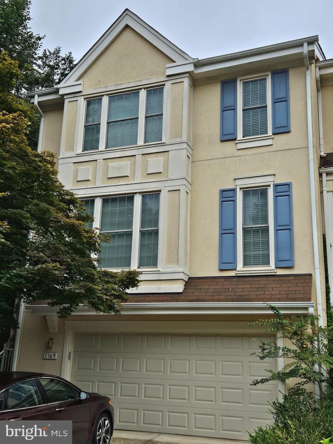 1369 PARK GARDEN Lane – photo 1 of 31