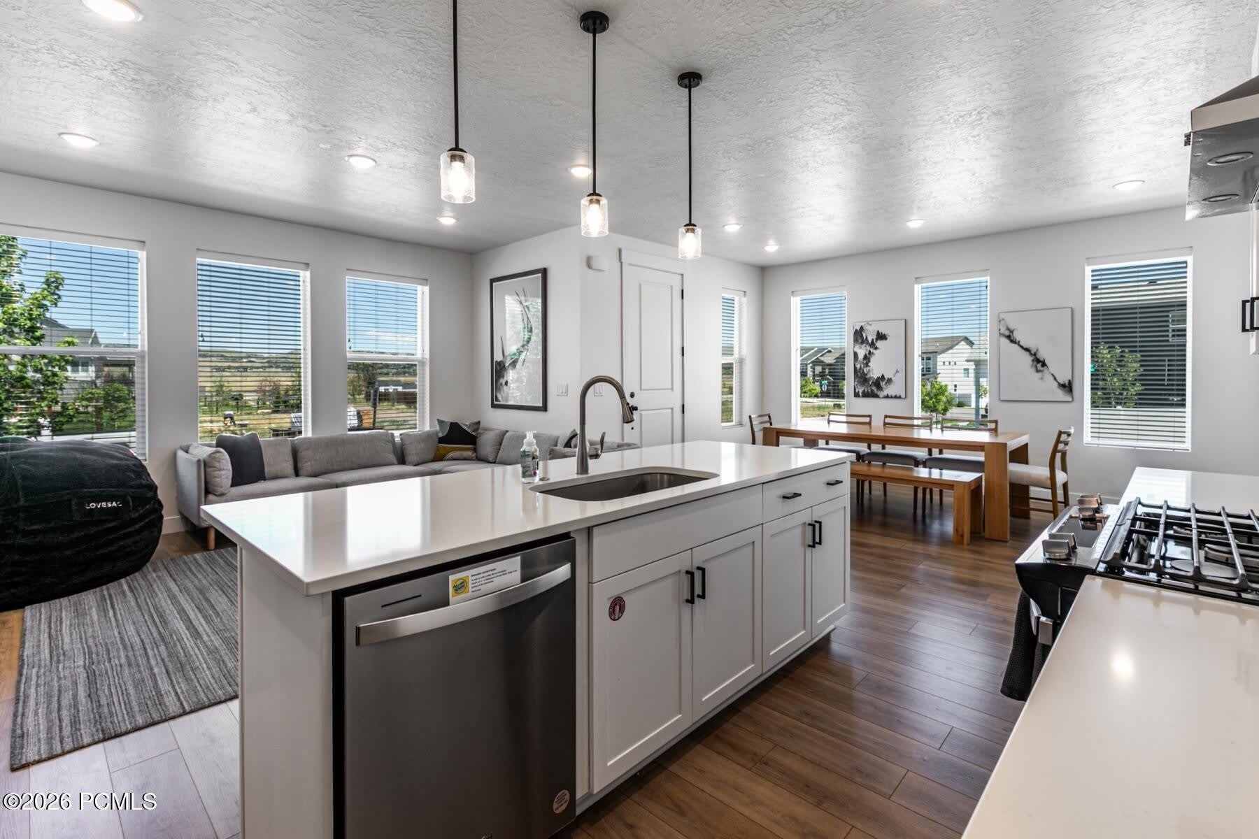 6885 Woods Rose Drive – photo 1 of 34