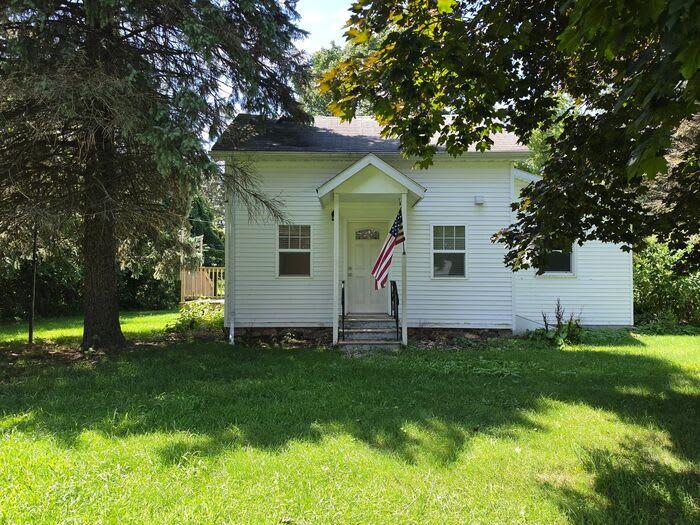7028 Bailey Road – photo 1 of 63