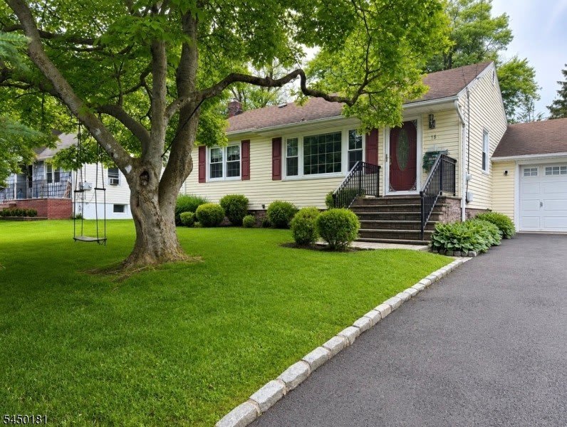 18 Carrol St – photo 1 of 7