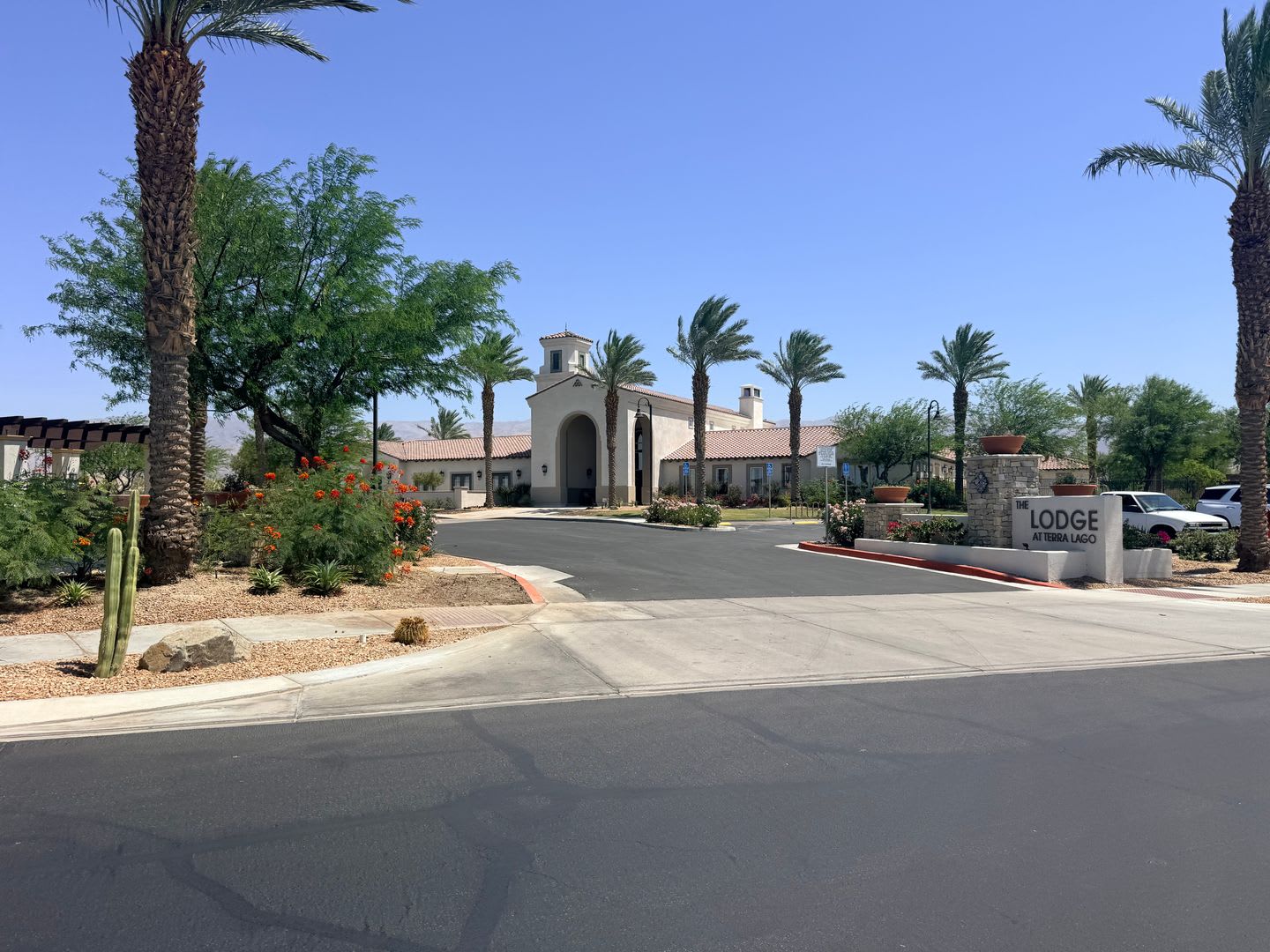 Resort-Style Living in a Premier 55+ HOPA Community – photo 1