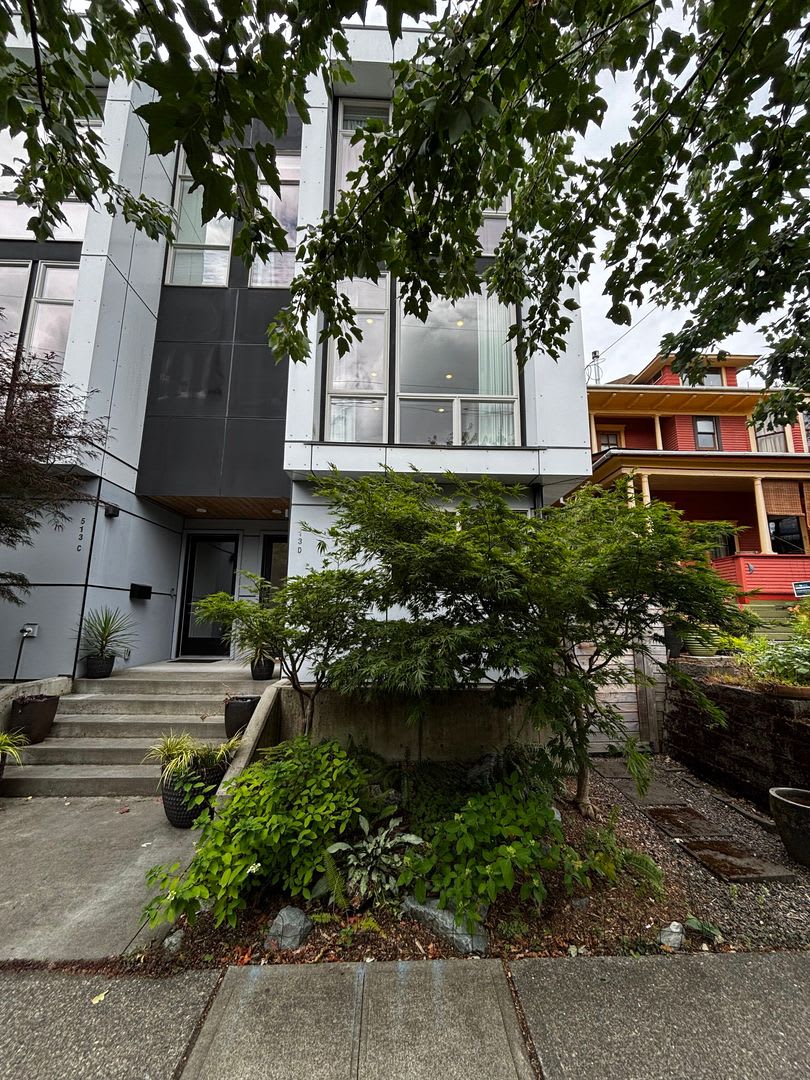 Modern Tri-Story in the heart of Capitol Hill – photo 1