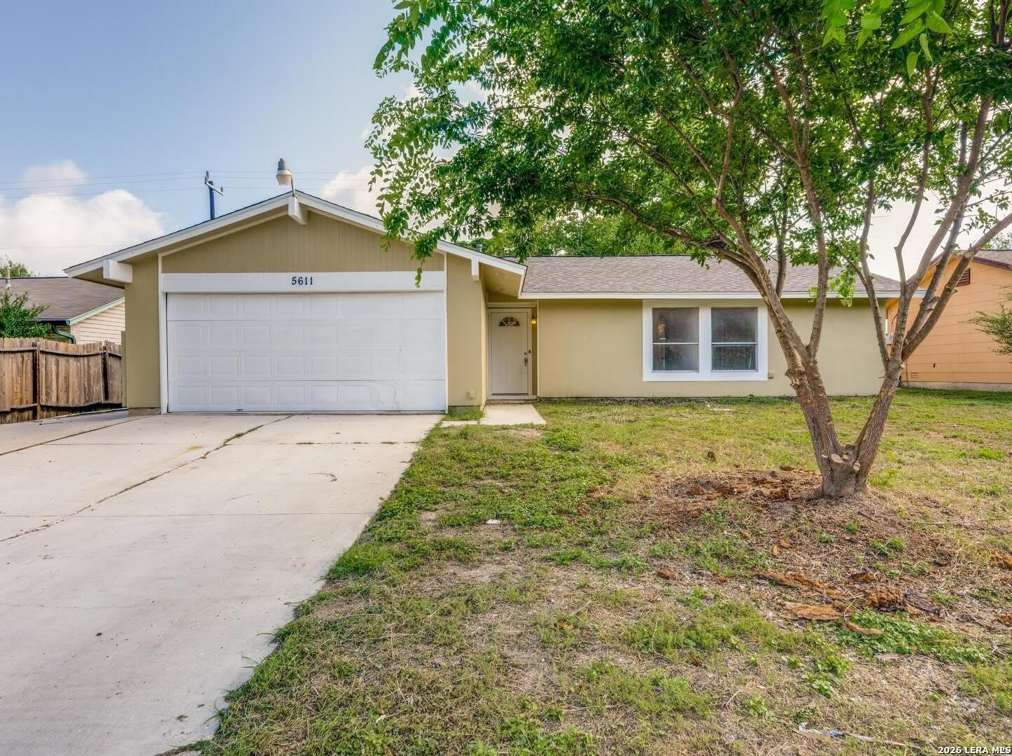 5611 GREEN MANOR ST – photo 1
