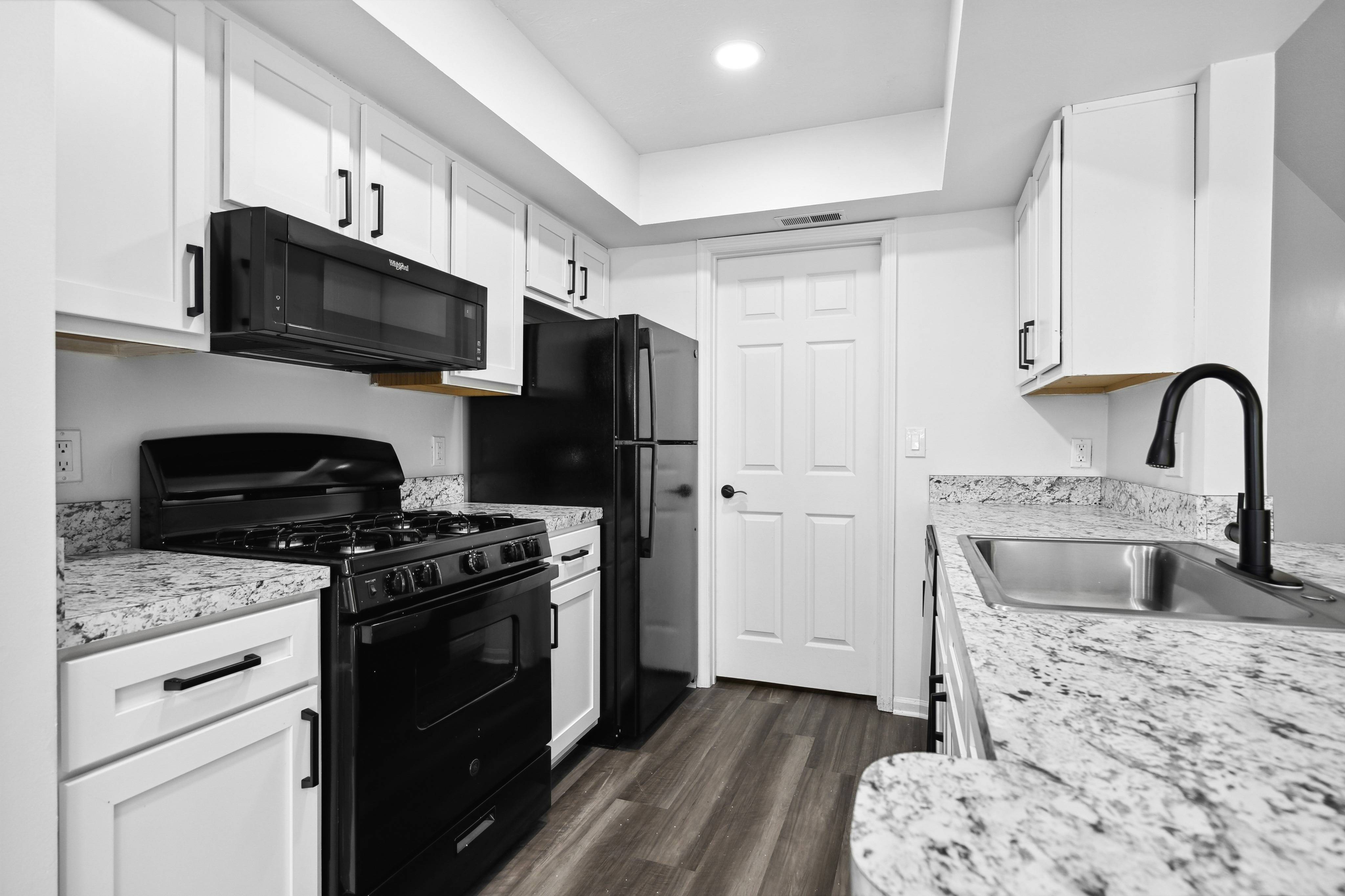 The Residence at Turnberry Apartment Homes – photo 1 of 25