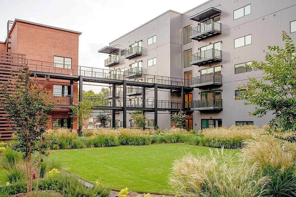 1785 Club – photo 1