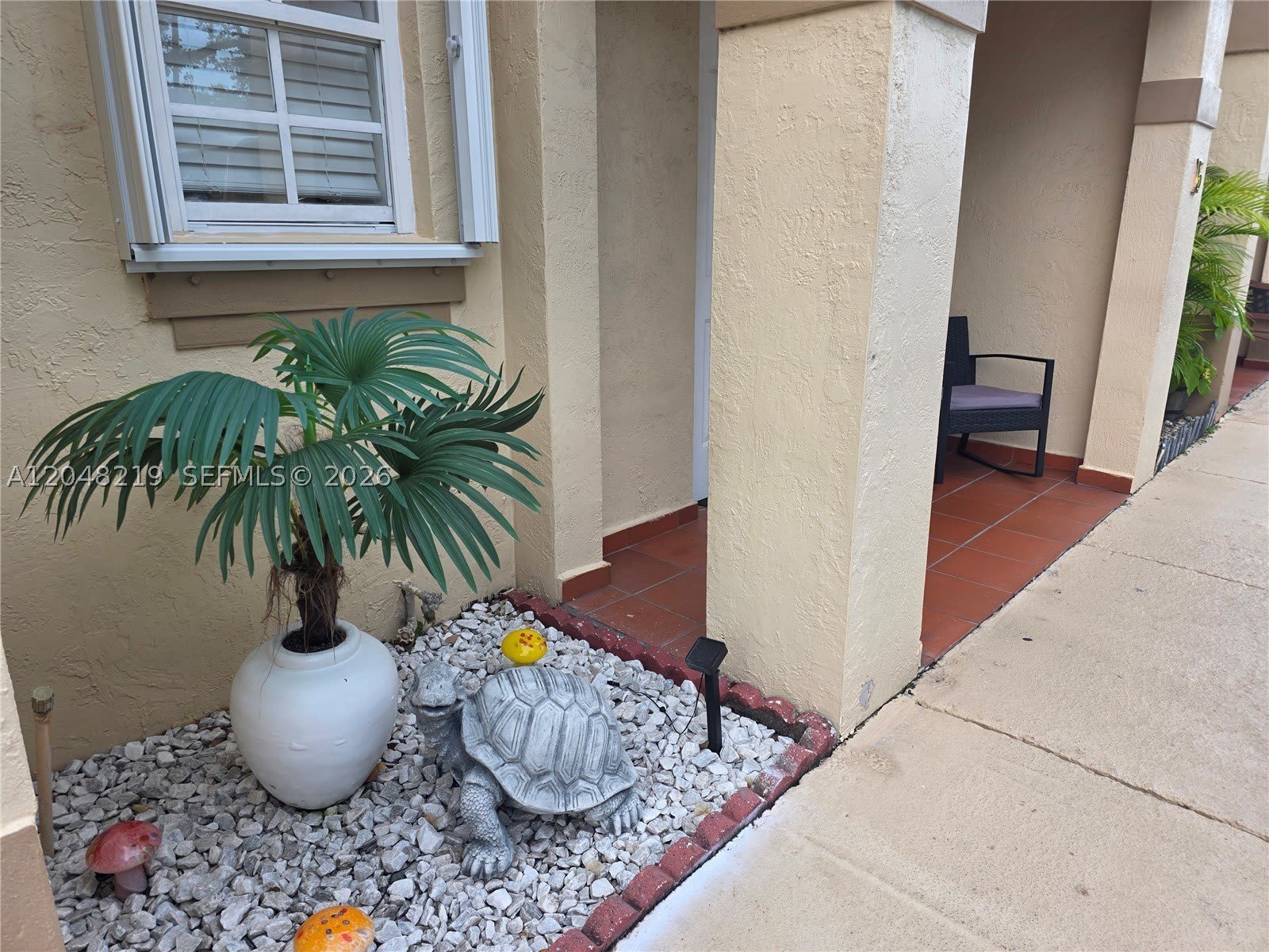 523 W 68th St – photo 1