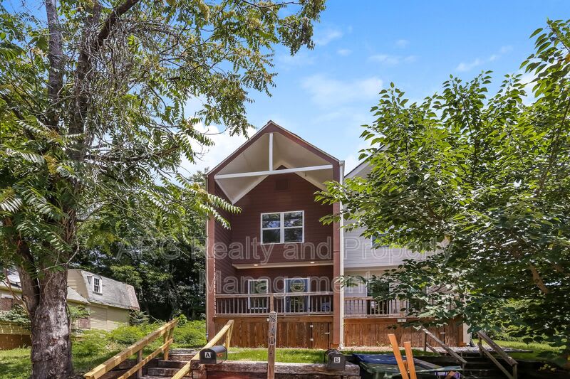 840 Smith Street – photo 1