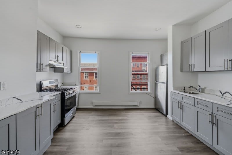 76-78 Market St – photo 1