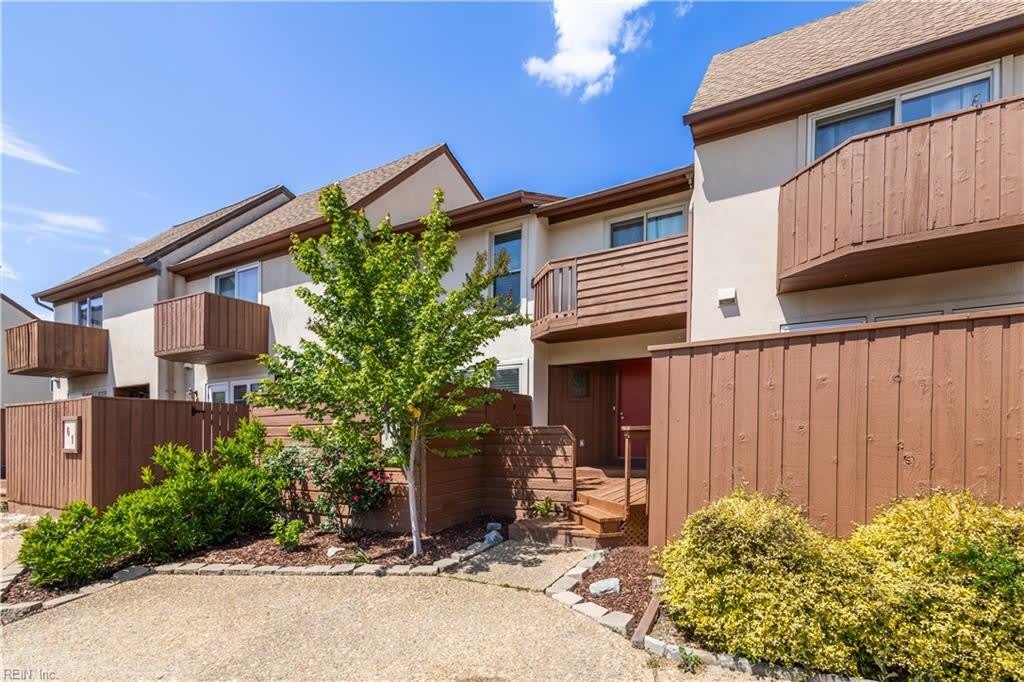 63 Waters Edge Circle – photo 1 of 44