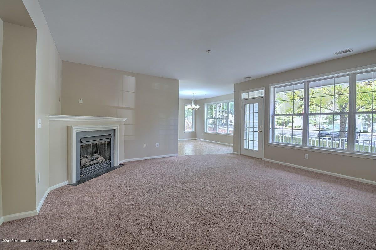 363 Saint Andrews Place – photo 1