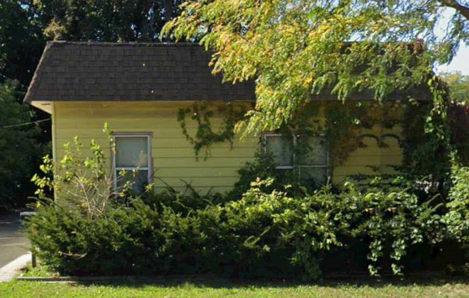 5061 North Green Bay Avenue A – photo 1