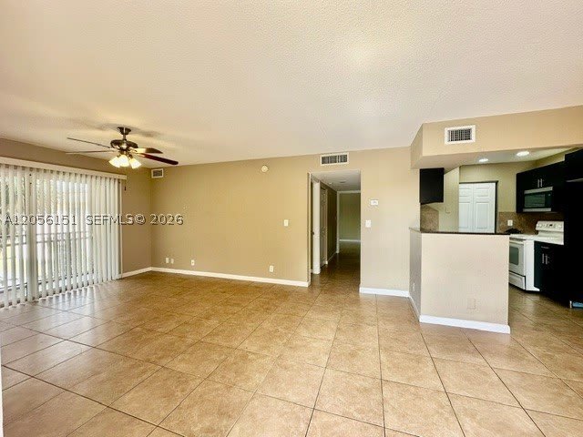 2830 NW 55th Ave – photo 1