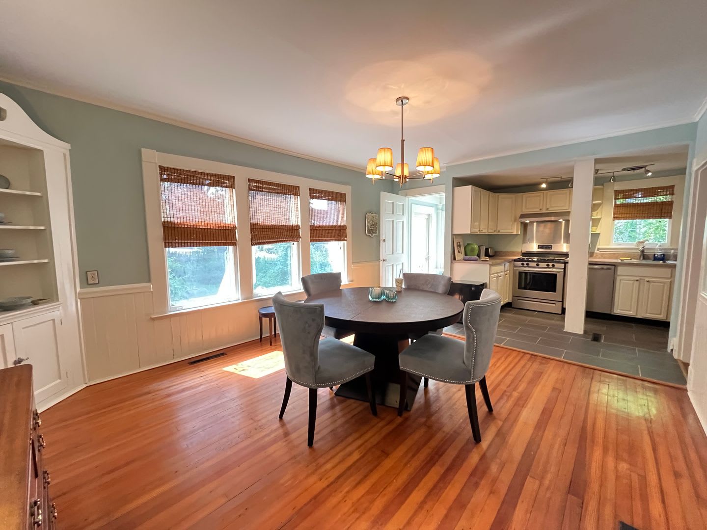 Beautiful East Rock Single Family House! Hooker School District! – photo 1