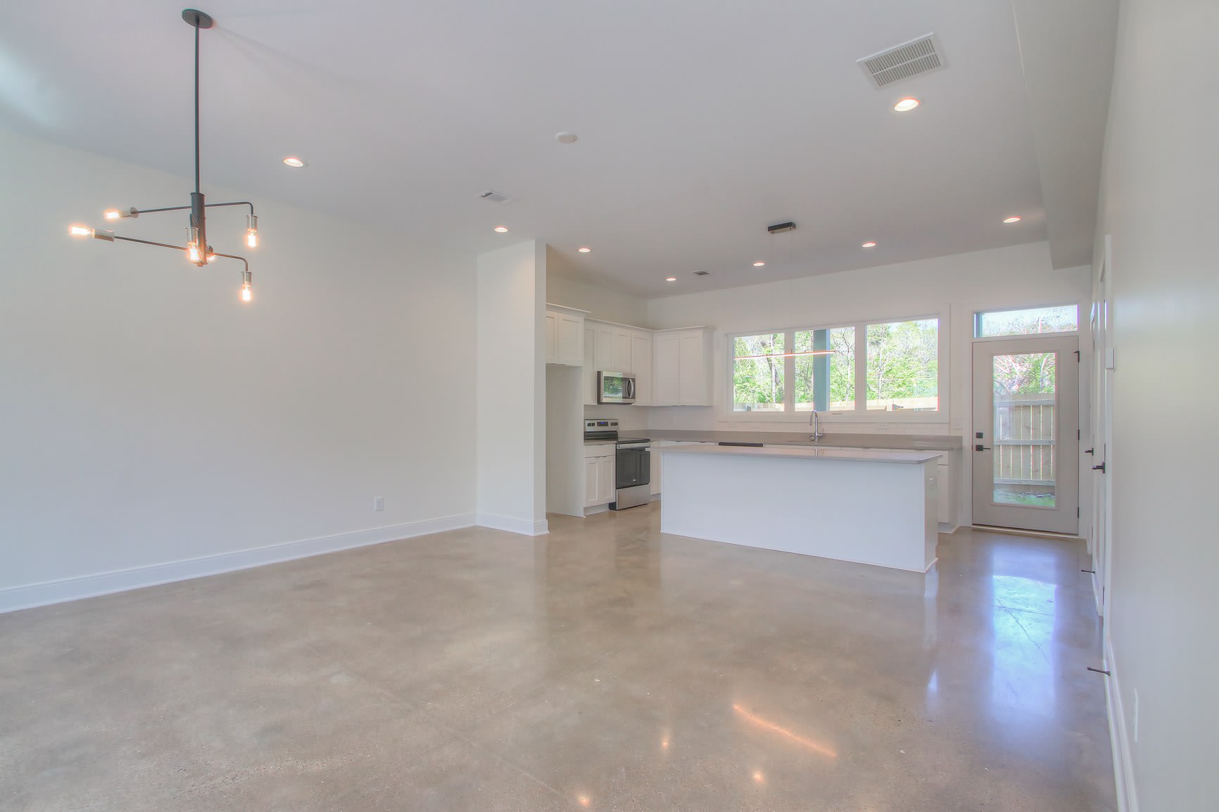 1540 Yarra Street – photo 1 of 74