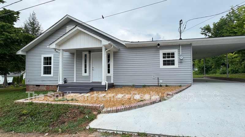 112 Douglas Street – photo 1