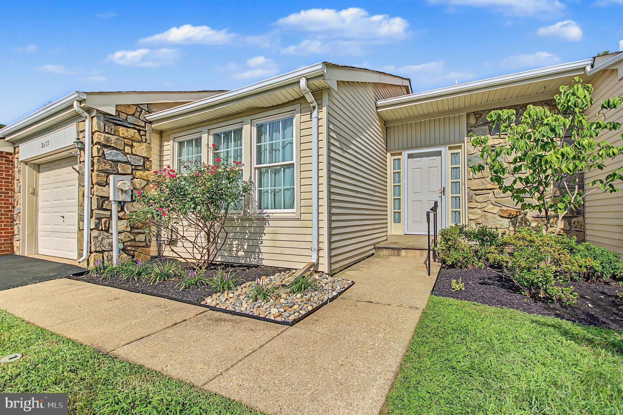 2615 POINT LOOKOUT Cove – photo 1 of 4
