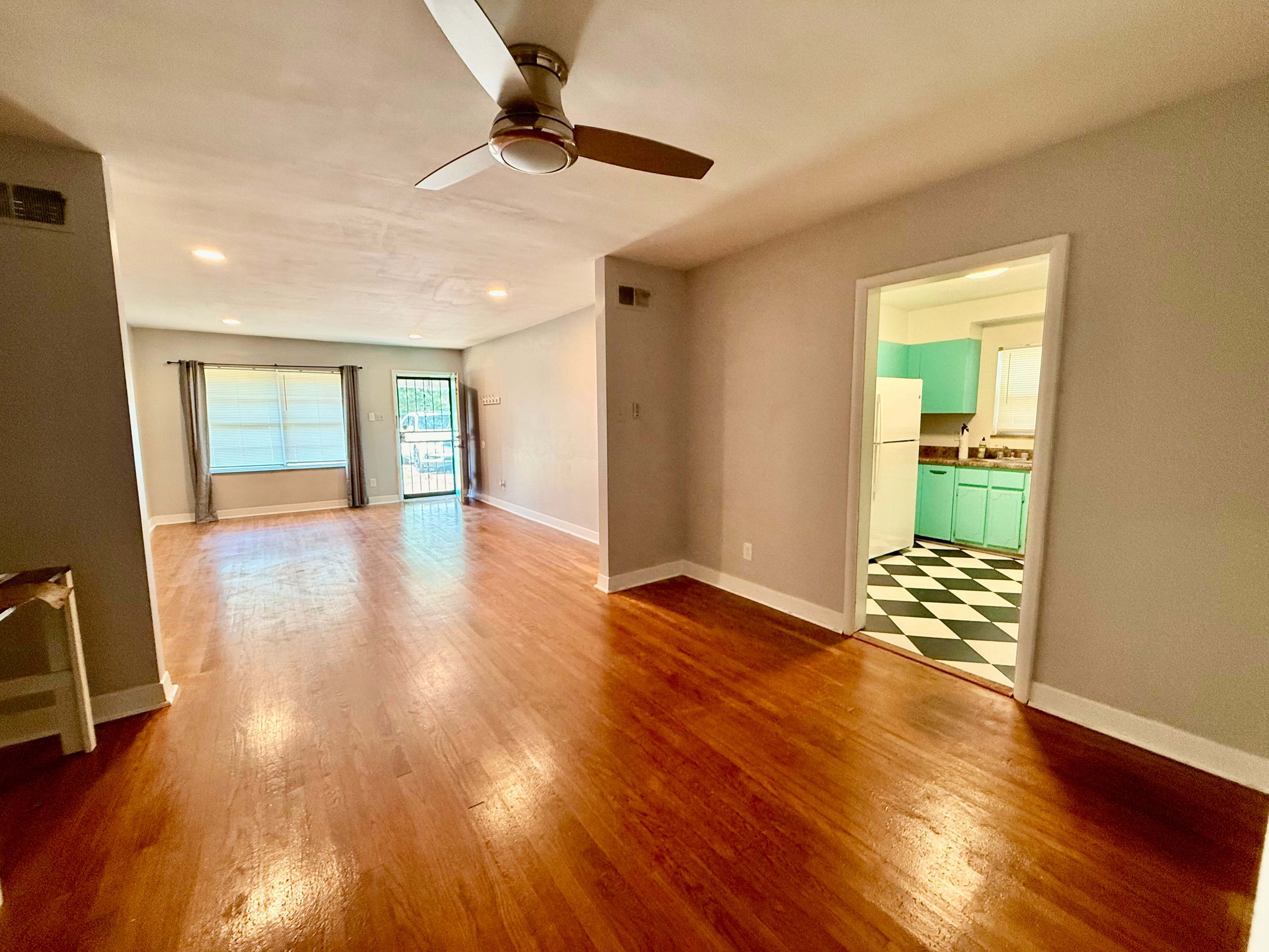 1816 Galloway Avenue – photo 1