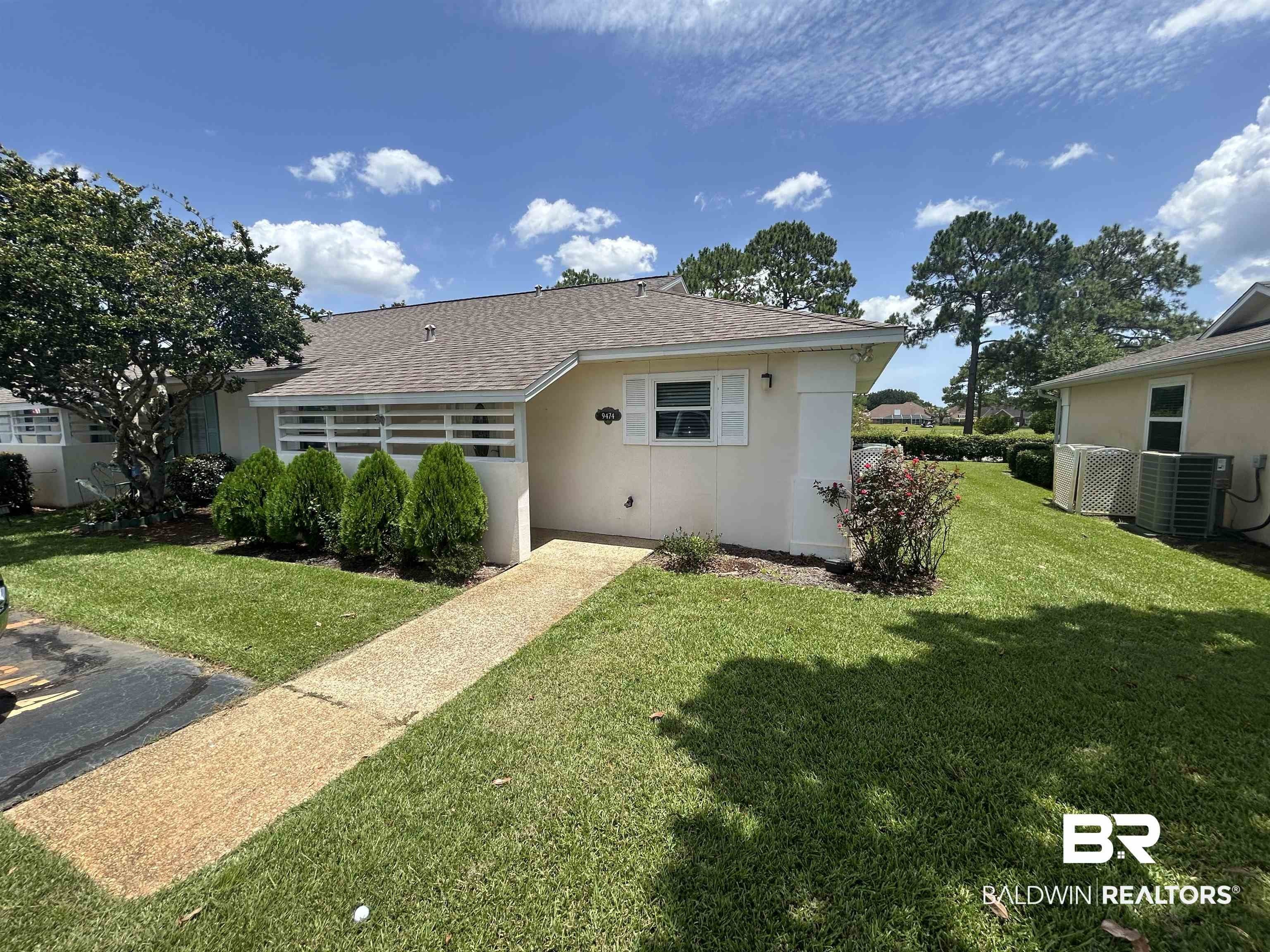 9474 Villas Drive – photo 1 of 15