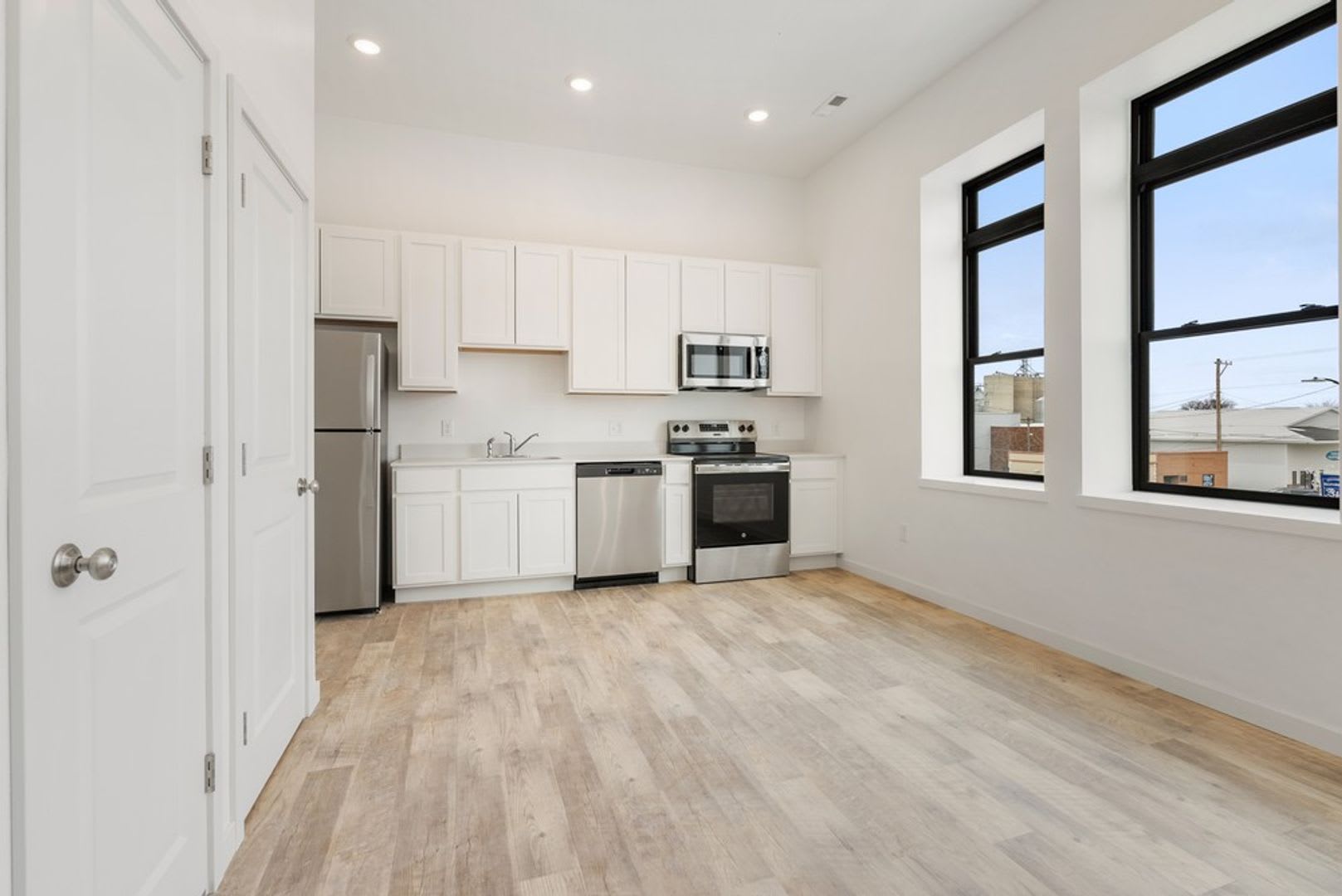 Reinbeck Apartments – photo 1 of 28