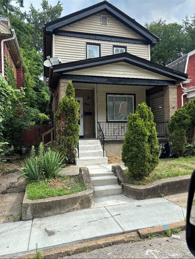 327 Mathews St – photo 1