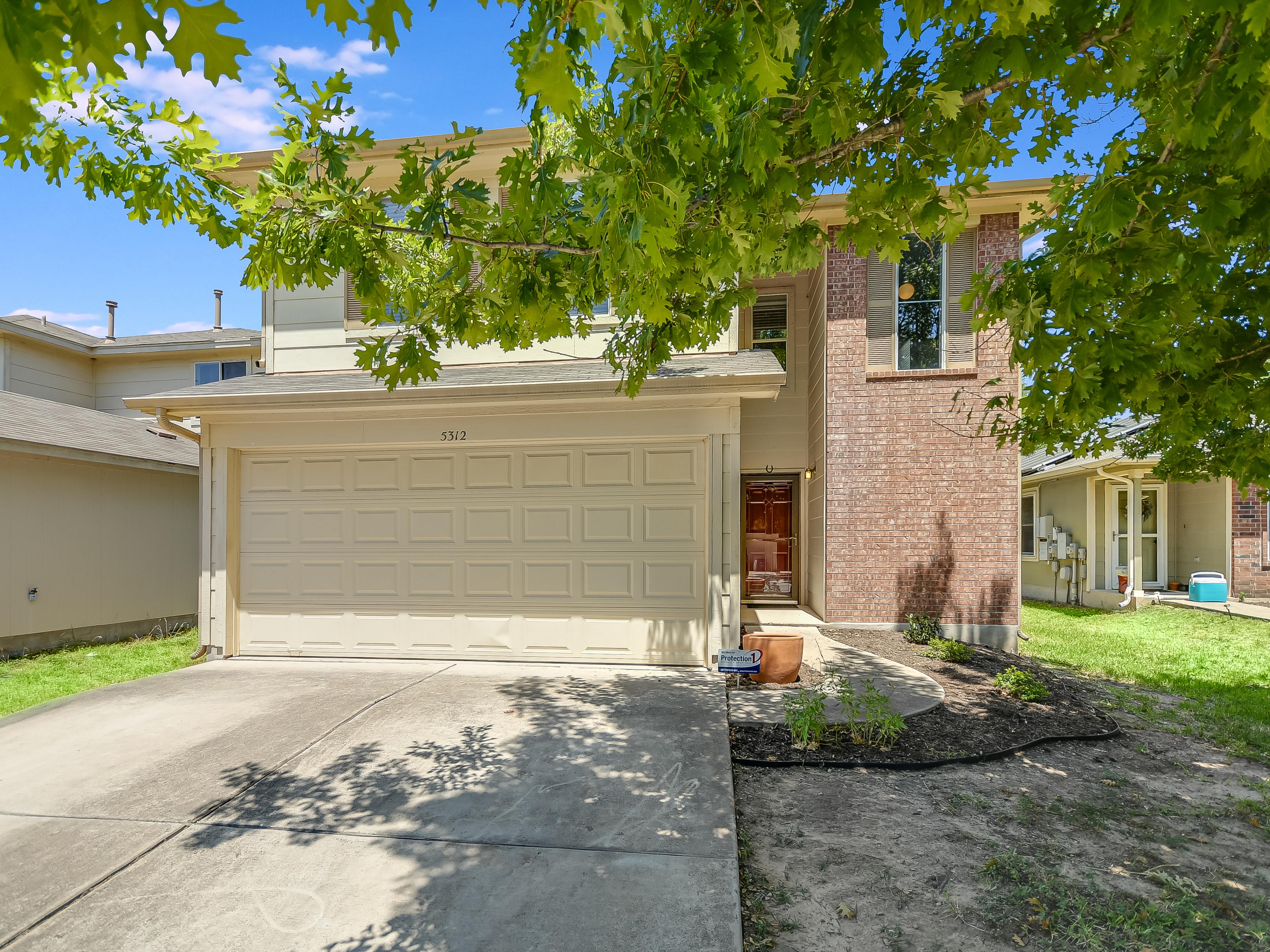 5312 Hutchinson Drive – photo 1