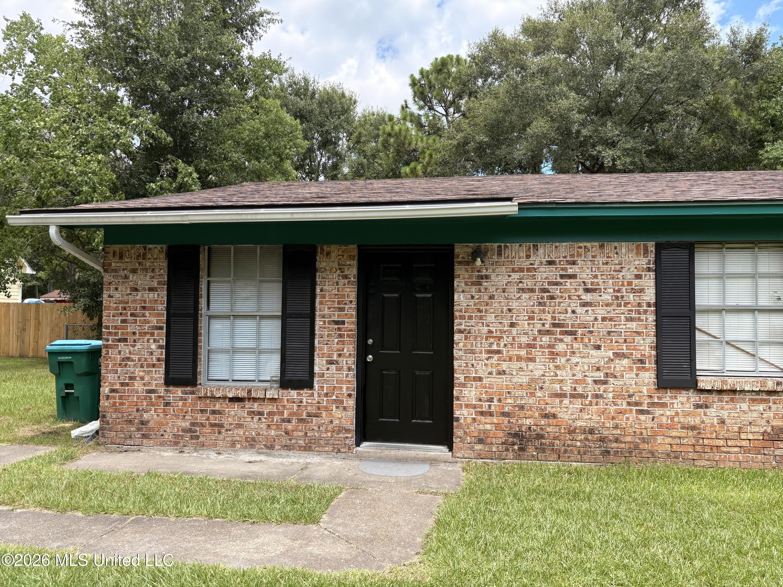 3020 Bemis Avenue – photo 1 of 14
